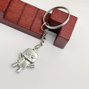 Metal keyring „Robot“ - silver colour, sturdy and modern accessory.