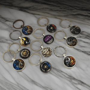 klaasist võtmehoidja kompassi sümboliga