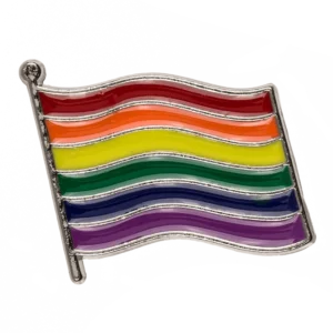 Anstecknadel mit Regenbogenflagge – eine wehende sechsfarbige Regenbogenflagge auf einem silbernen Stiel, als Hartemaille-Anstecknadel